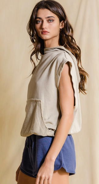 Hooded Muscle Pullover