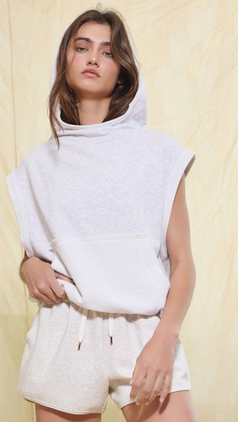 Hooded Muscle Pullover